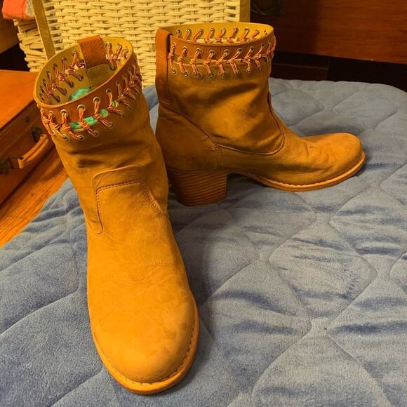 RAG & BONE SUEDE WHIPSTITCHED ANKLE BOOTS BOOTIES 8.5 - Picture 1 of 7